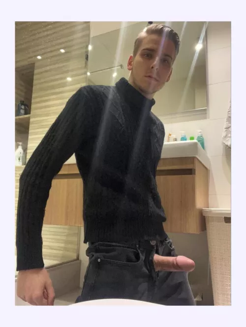 say yes if ylu would like to be my bottom by Worth-Cupcake-8119