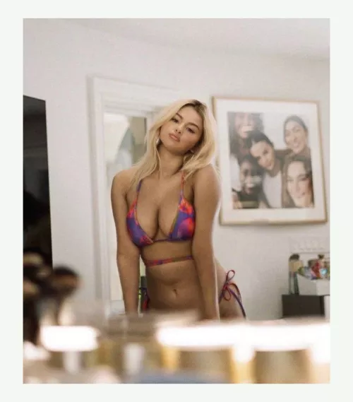 Selena Vomez by ExcellentCat2615