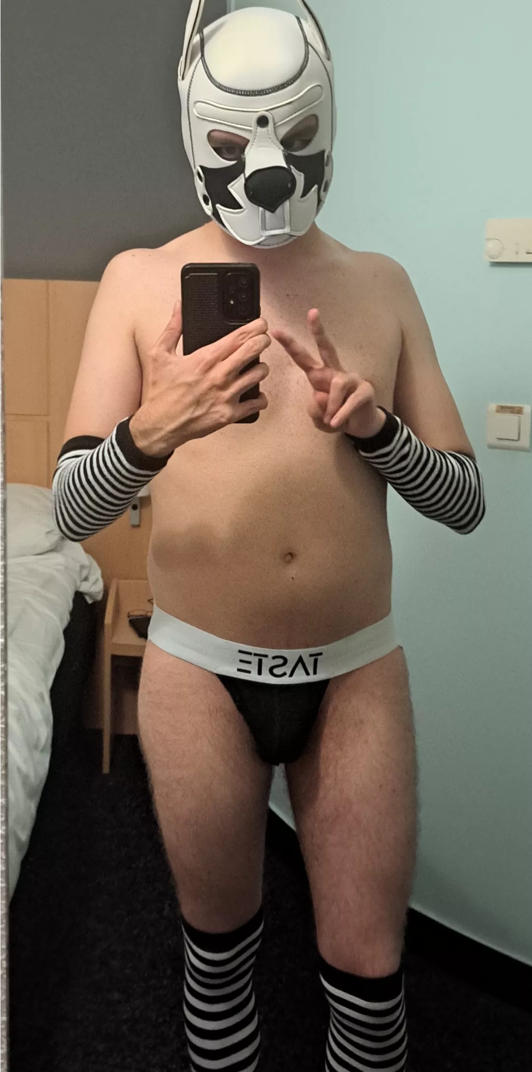 UWU posted by ahornywolfie