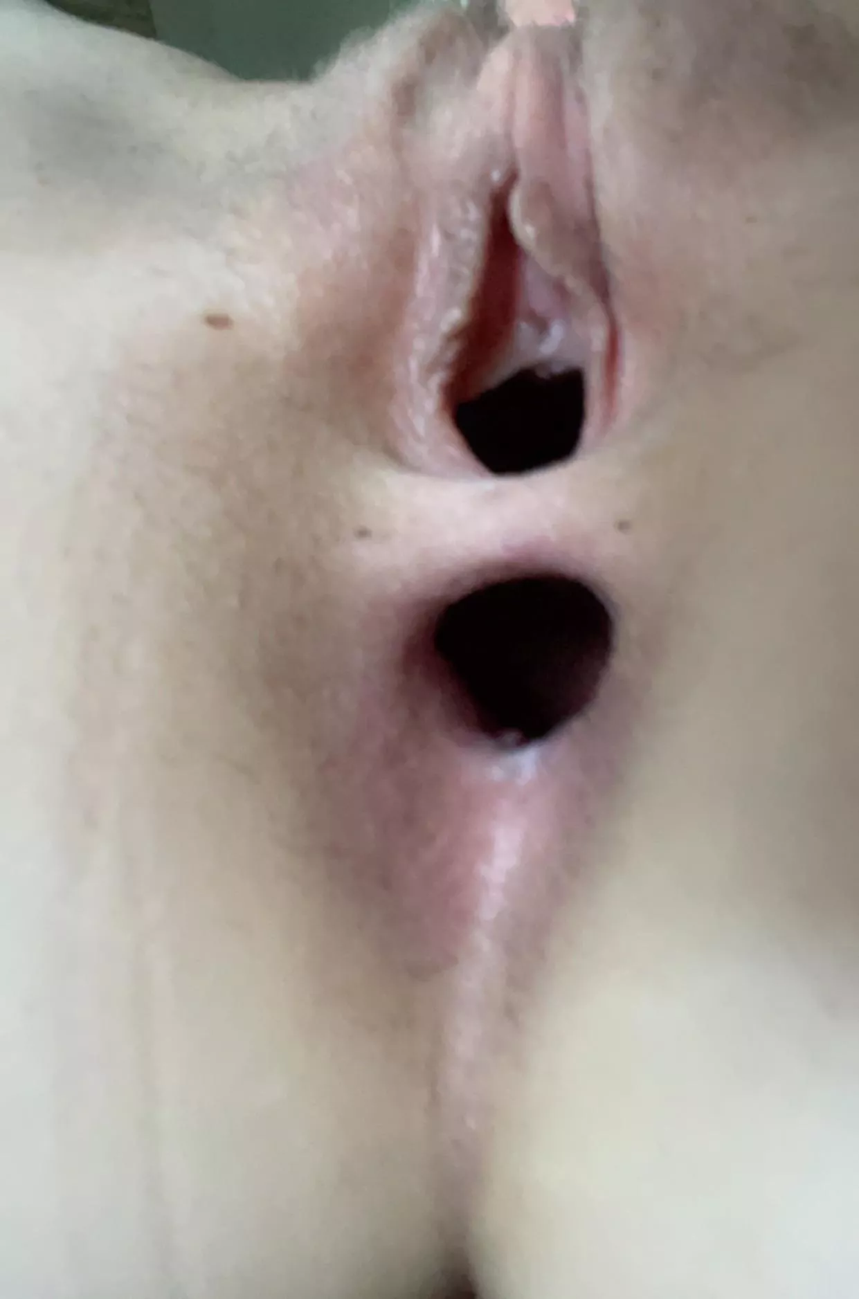 What do you think? 😵‍💫 I’m still practicing not to shake/quiver so much while holding open 😮‍💨 posted by WillowEscargo