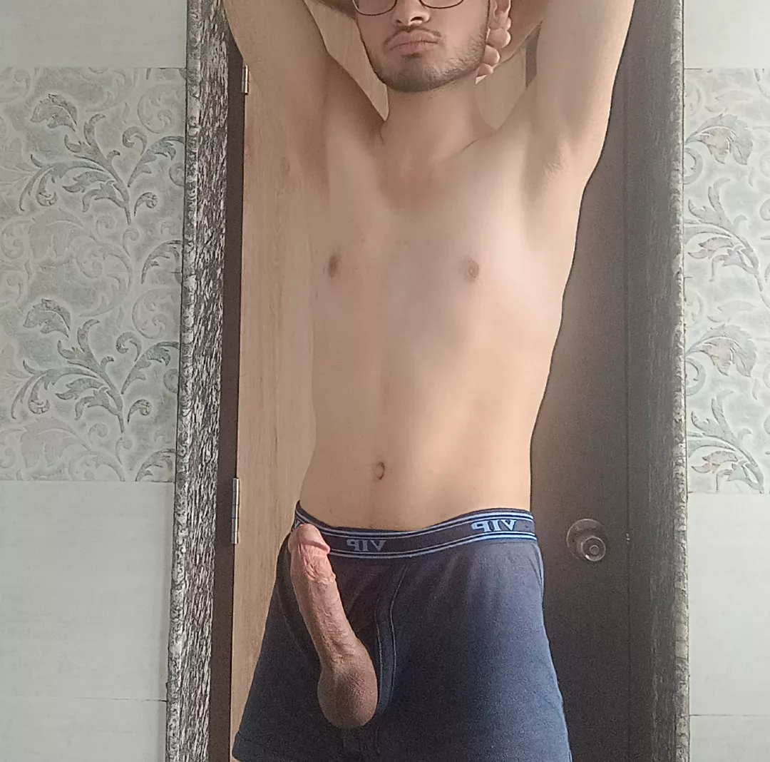 [19] I've got a popsicle for you, wanna taste? posted by Acceptable-Daikon766