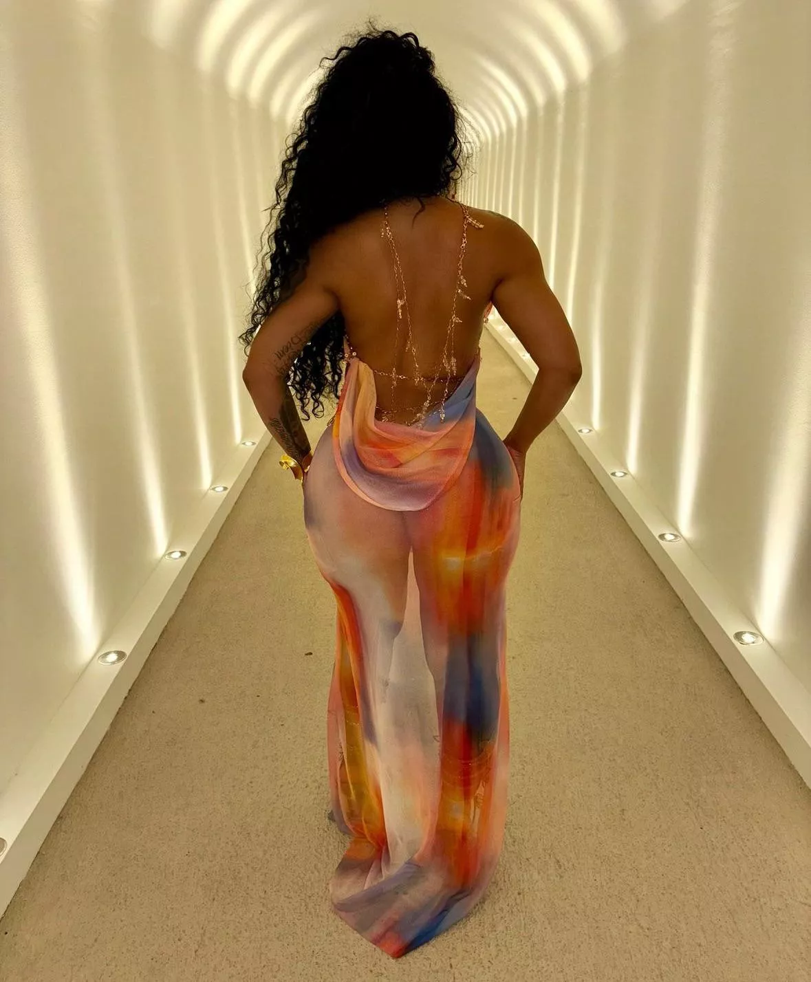 Ari fat butt😭 posted by Obvious-Condition453