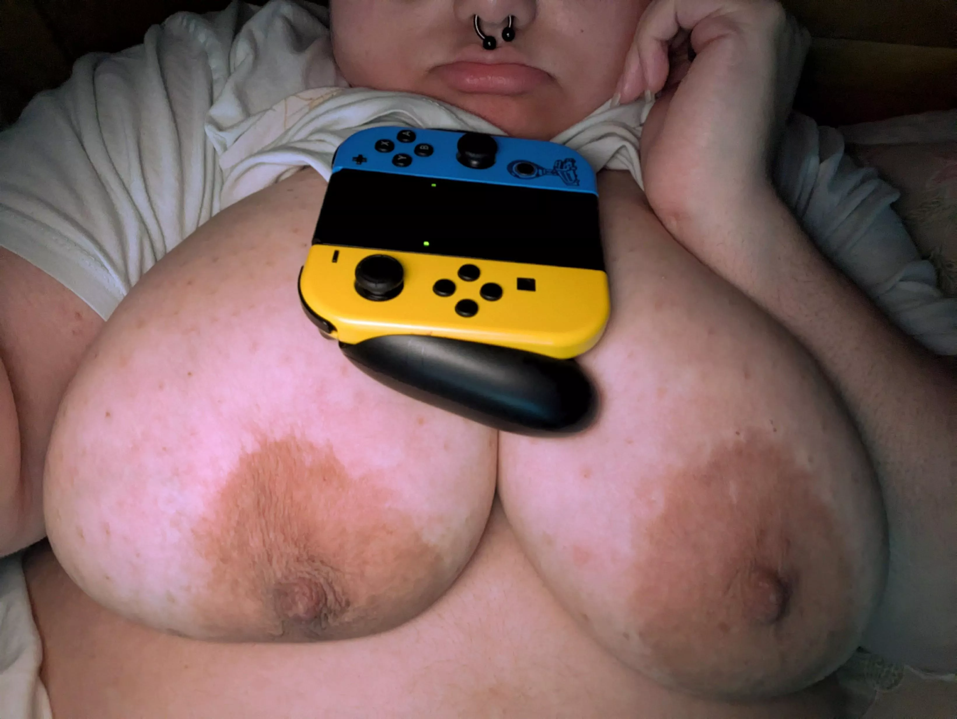 Can't sleep during thunderstorms... Come cuddle and play games  posted by Buns15