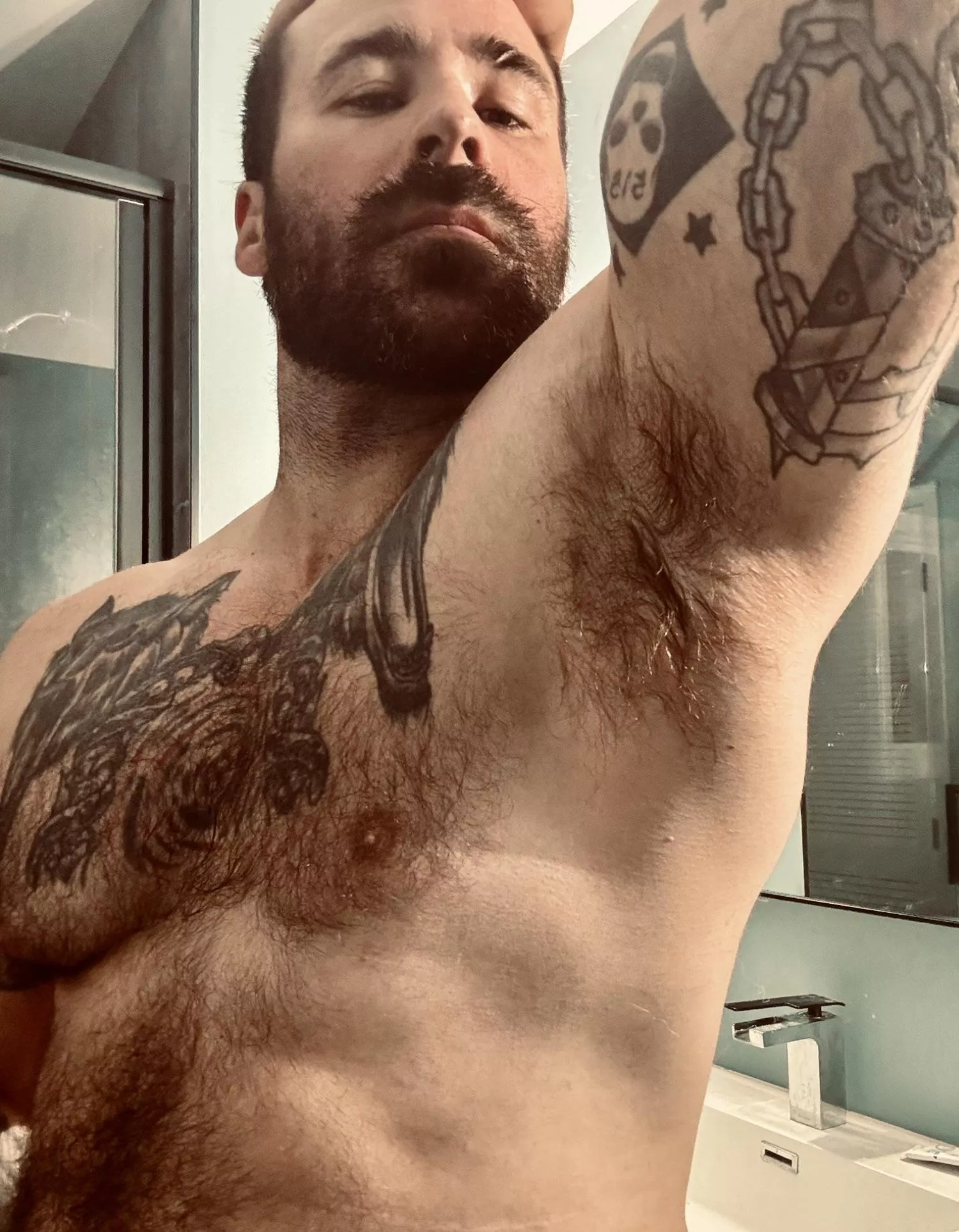 Clean pits 🧼  posted by Ardcoremeat