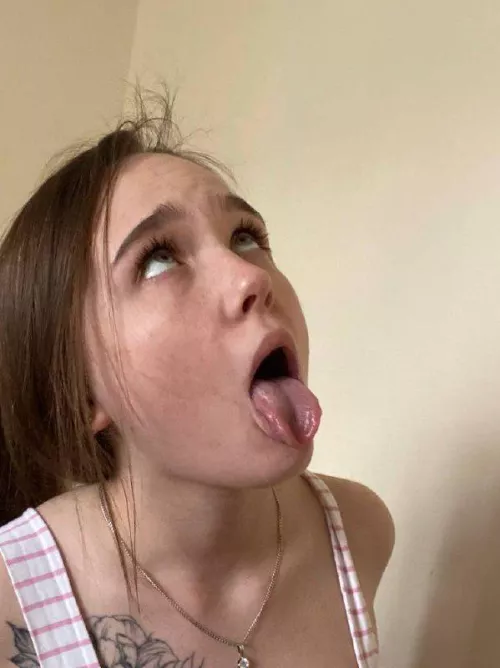 I need your biggest load right here by yourelovelygirl