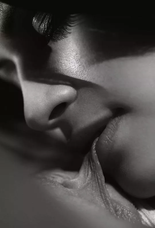 Lips to lips posted by mistressofdungeons
