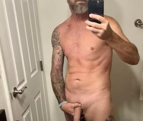 [40] Married dad that doesn’t get much attention anymore. Am I still fuckable or am I too old? by Golfdad4fun