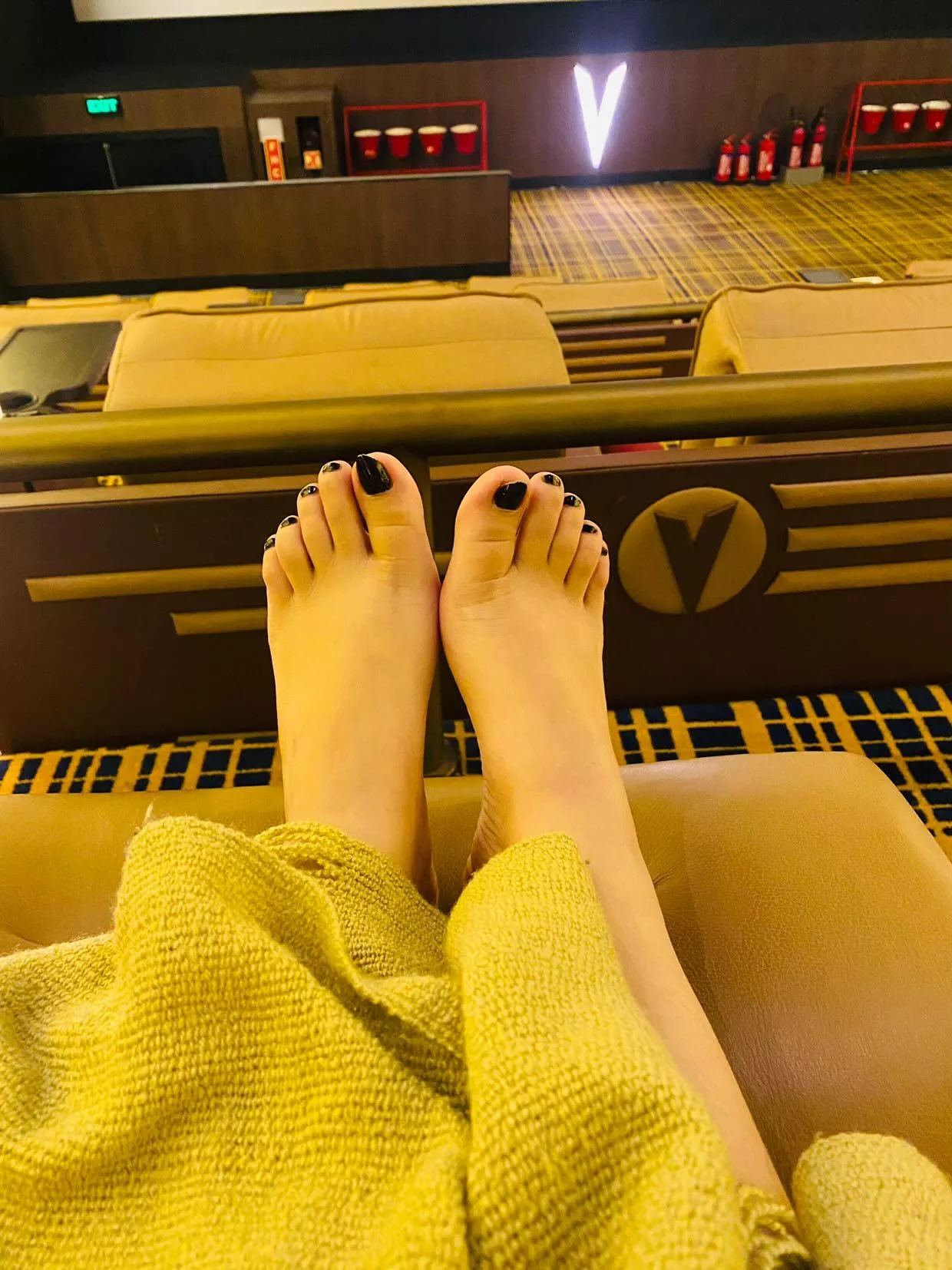 Anyone a fan of asian feet? posted by AsianVFeet