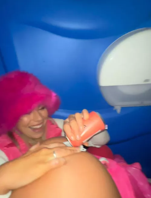 buttchuggs in the portaloo HAHAHAHAHAHAHAHAHA as feral as ever  by keeksuncensoreddd