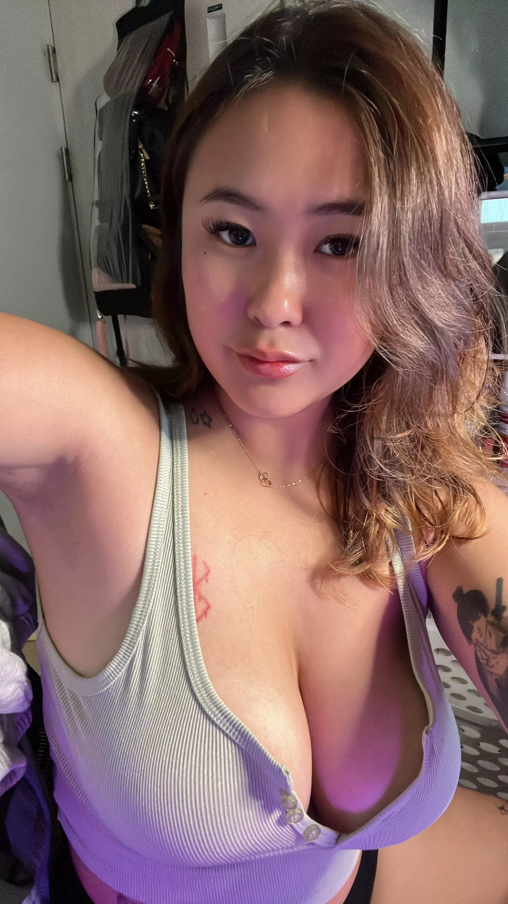 Hopefully you like korean girls with big tits <3  posted by yunal99