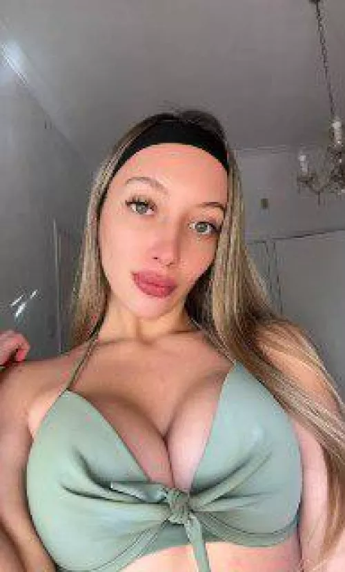 I don't mind if we break my bed; I like it rough by kevbaby1