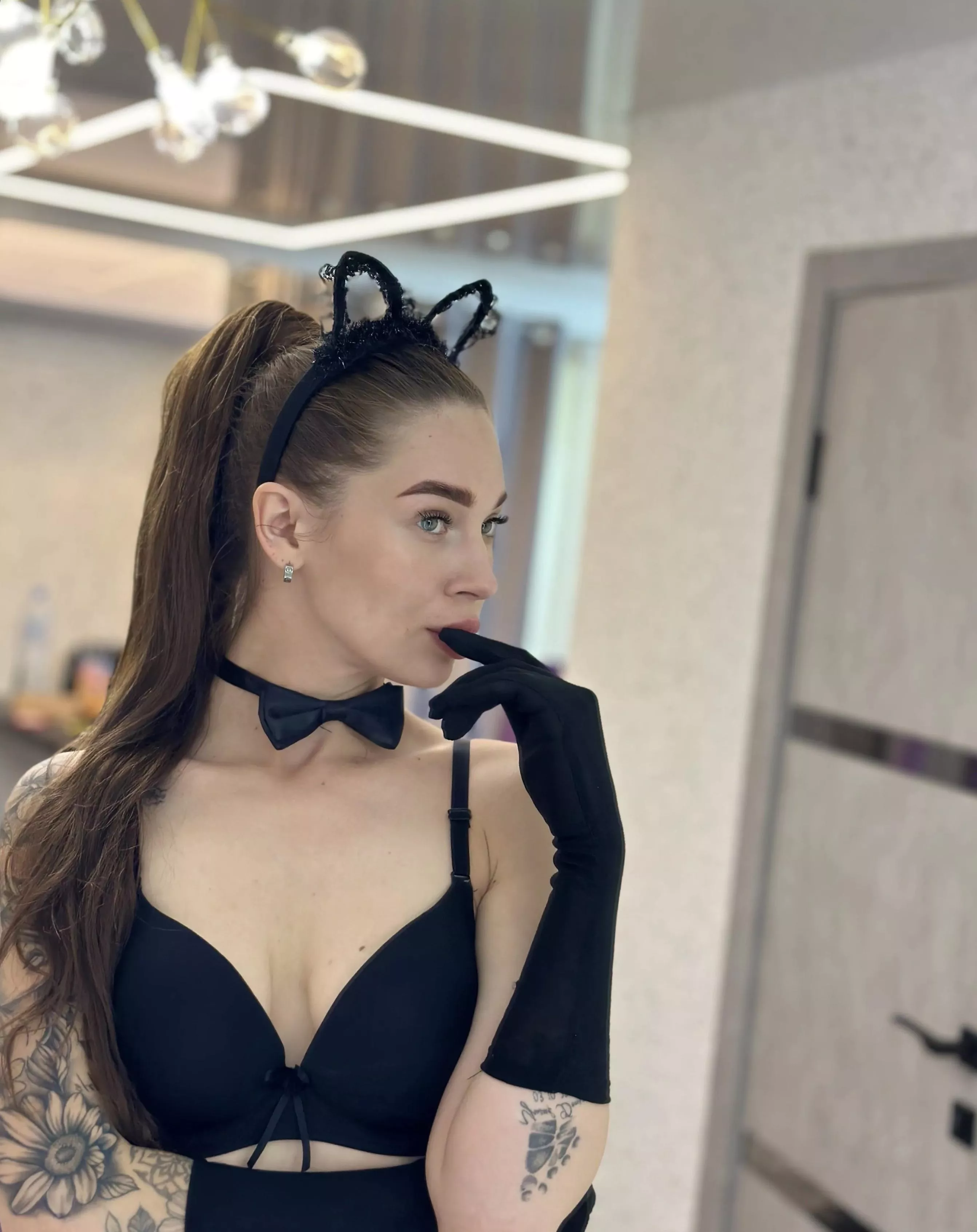 I'm sensual in my favorite lingerie posted by apple_only_