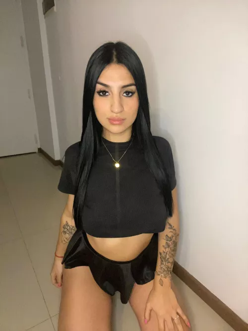 Wanna know what I can do while I’m on my knees? by Short_Skirt1042