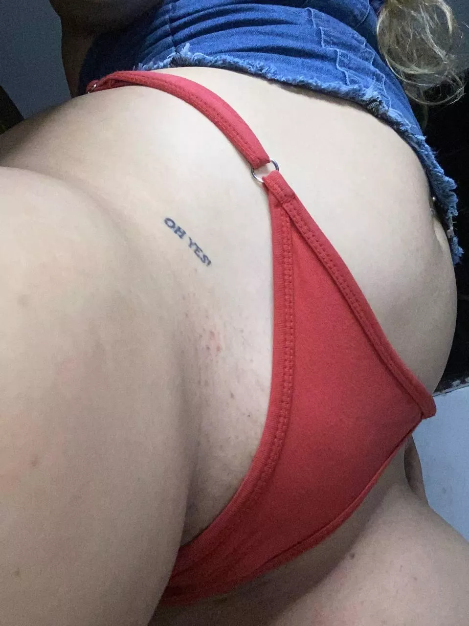 You must remove my thong without using your hands posted by AGATHALOOV