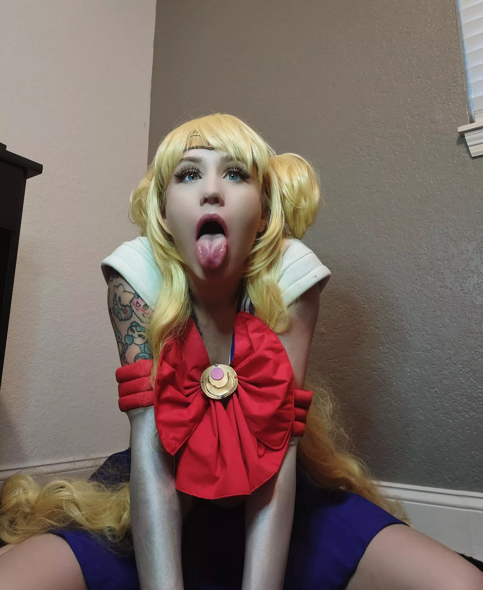 Do you like sailor moon?  posted by goddesslexiisexyfeet