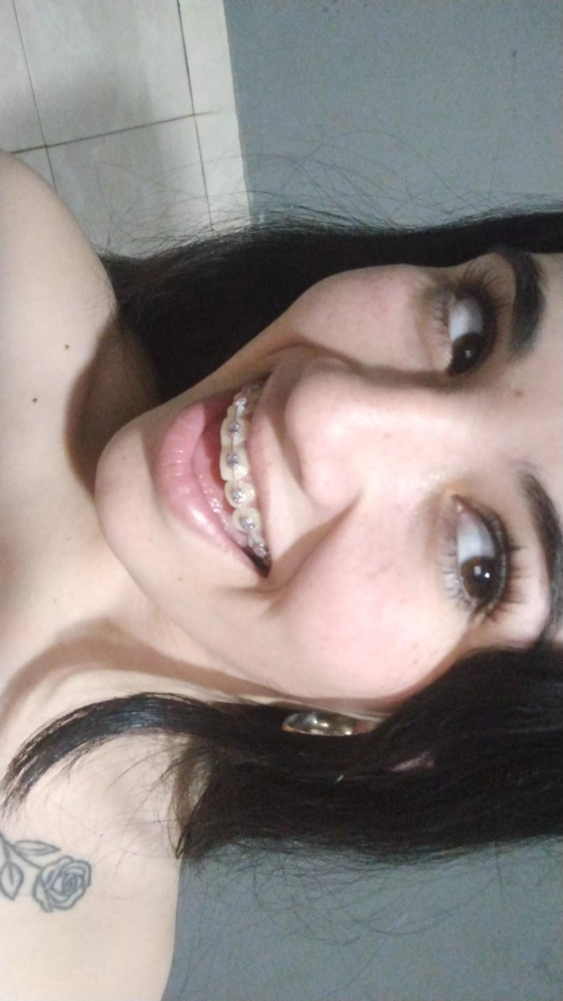 What do you think this little face with braces can do to you? posted by barbyantonela