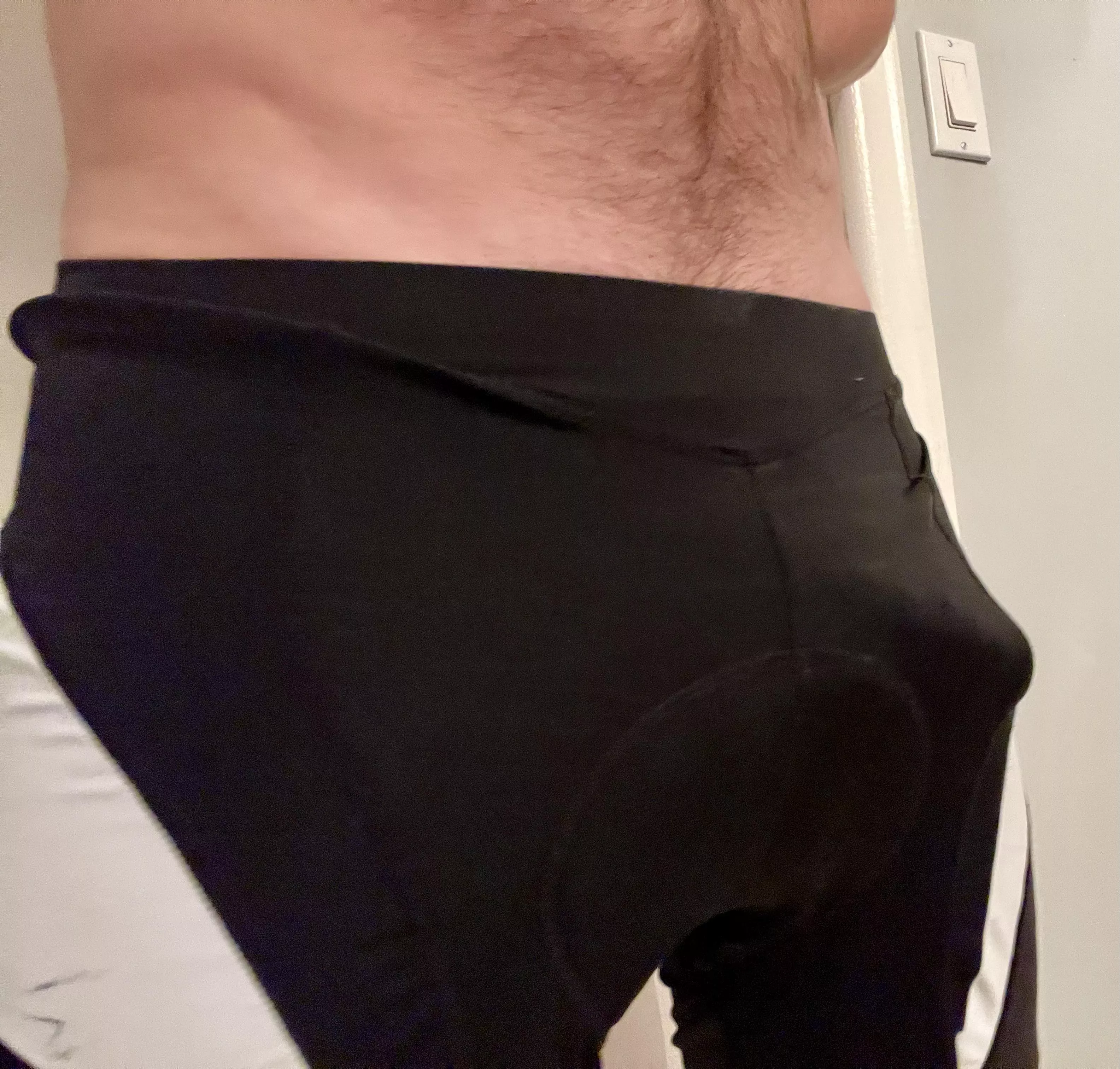 (36) Fit American dad bulging through his bike shorts. Anyone wanna go for a ride? posted by DecadentDick