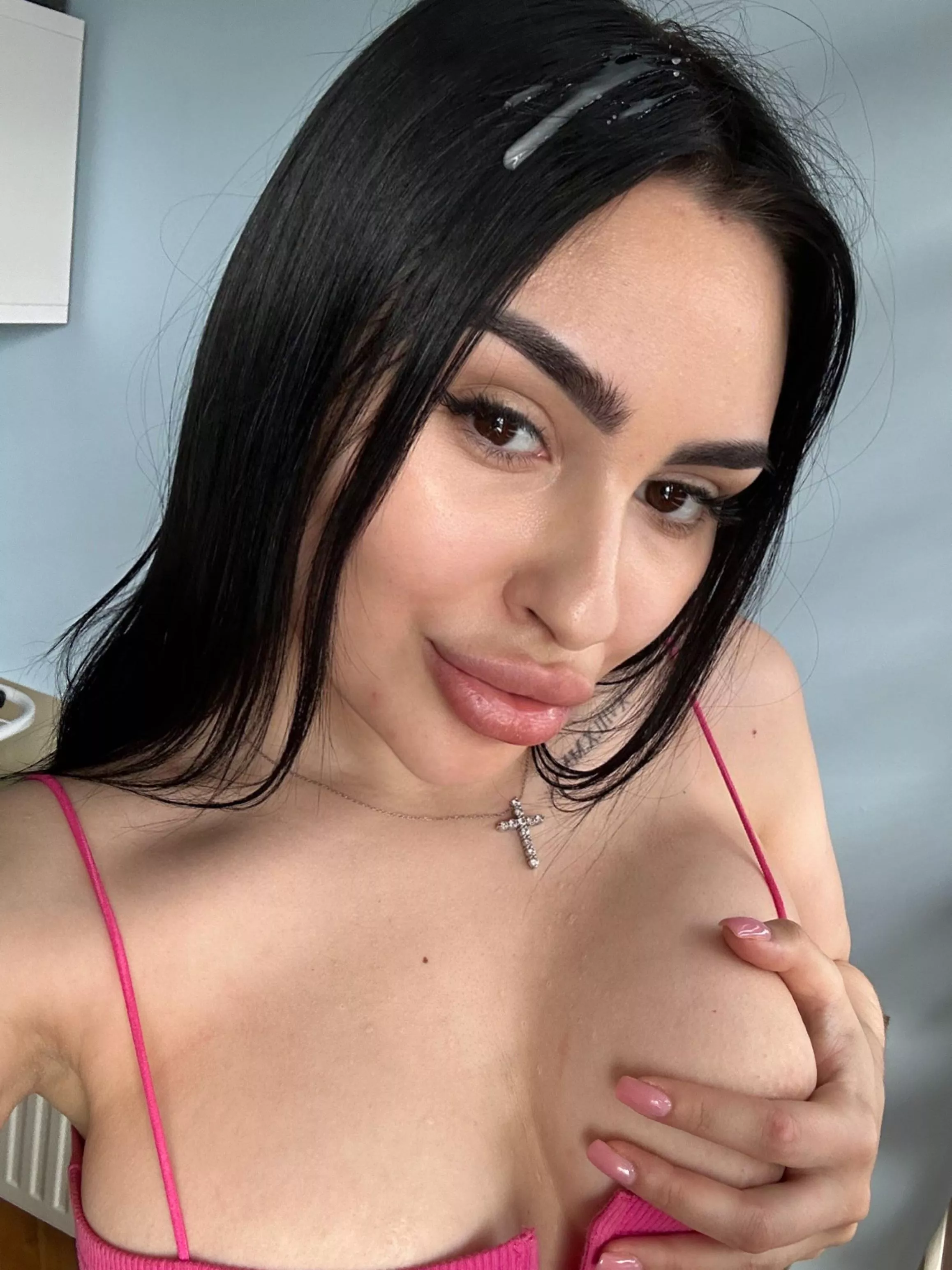 how beautiful the sperm runs down my hair I want it to run down my chest too posted by Fresh_Babyy