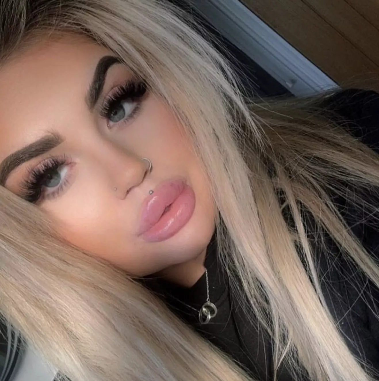 Juicy posted by anonyyyymuser