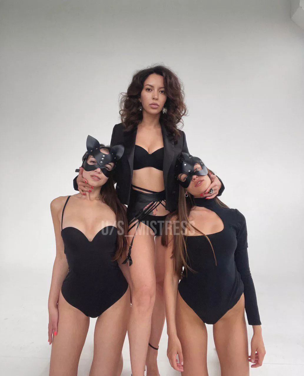 What could be better than one obedient kitty? Two obedient kitties!  posted by s_mistress