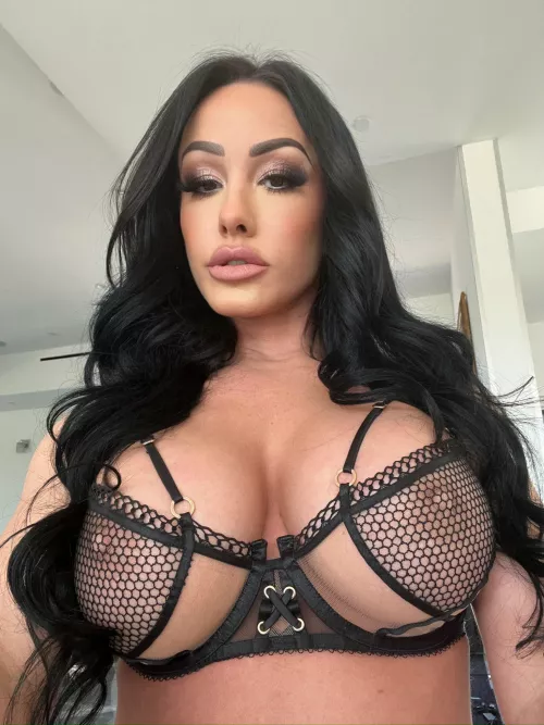 Busty beauty  by GhostGoSavage