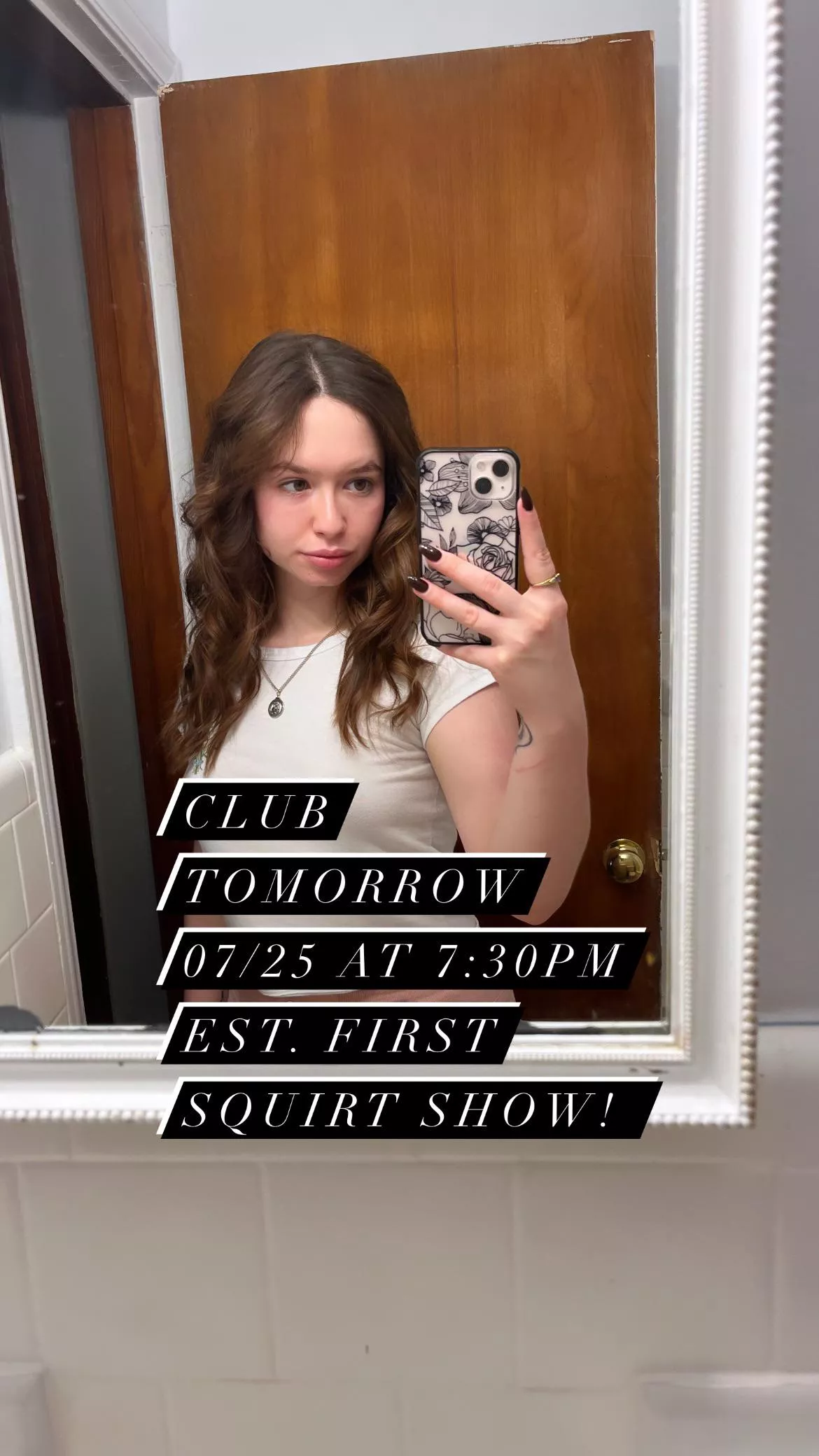 Club show tonight! I start streaming at 6:30pm EST and club starts at 7:30pm! First squirt show!! @ honeyandroses posted by layylahh