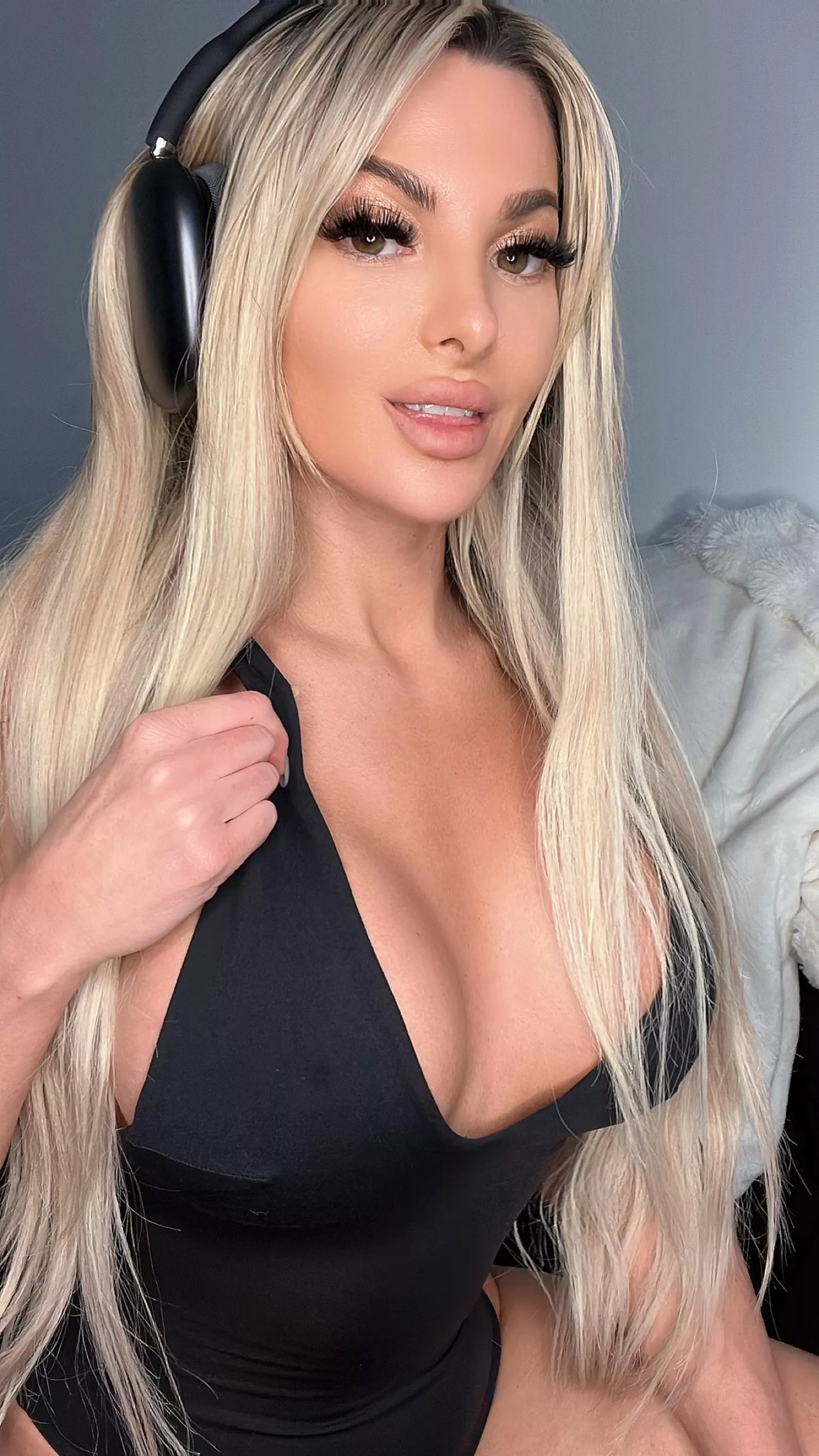 Cute and sexy posted by Fine-Focus-4051