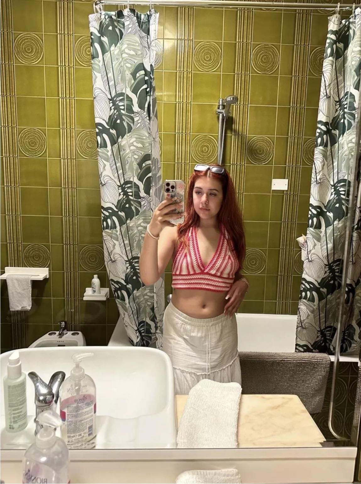 Do I look Classy posted by DaisyyPinnix