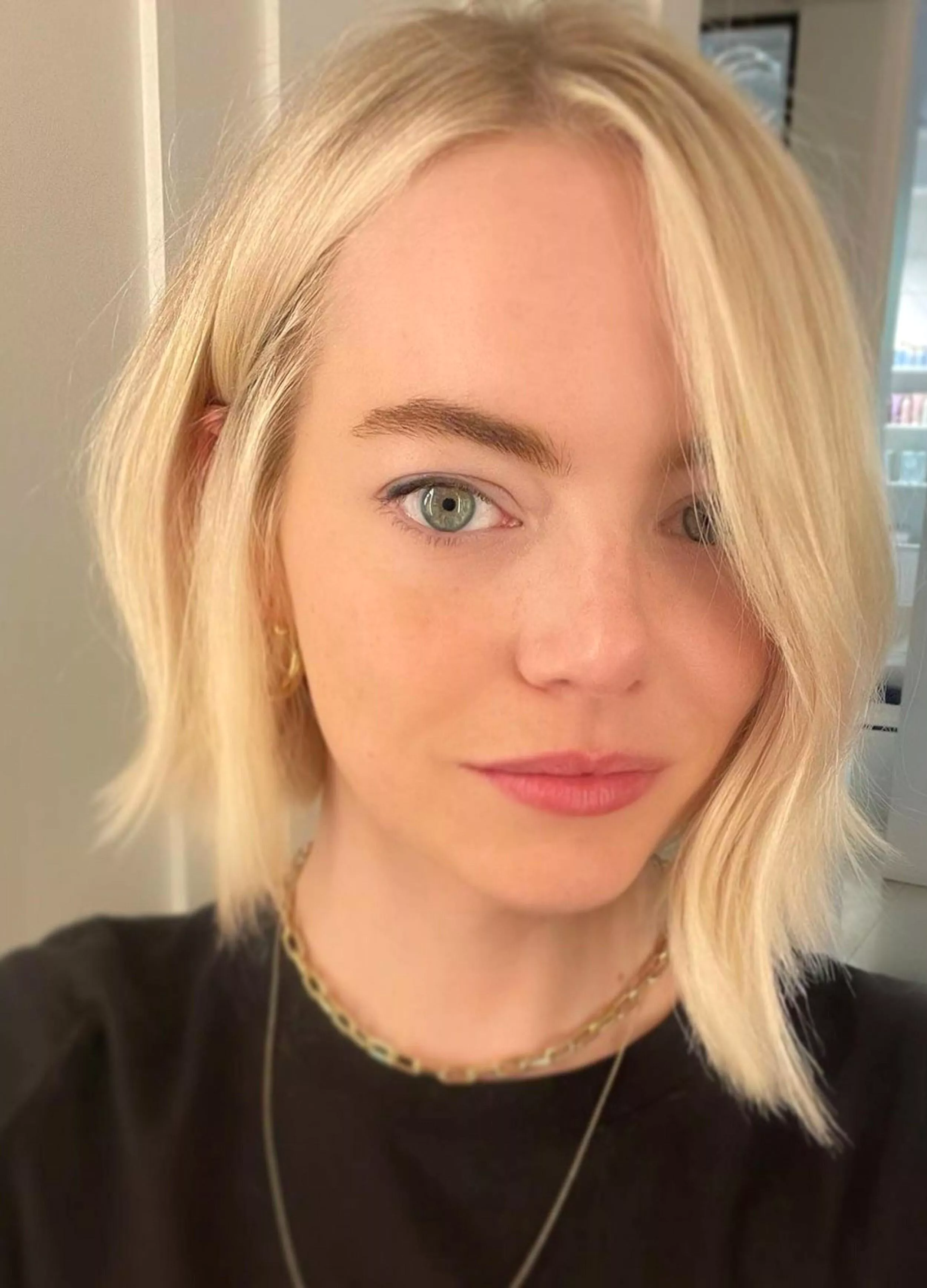 Emma Stone posted by qwer5r