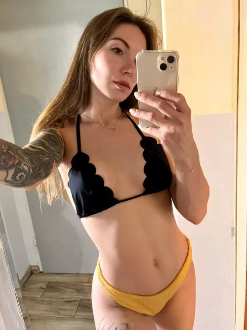 Gonna get a little tan by IndependentRich6963