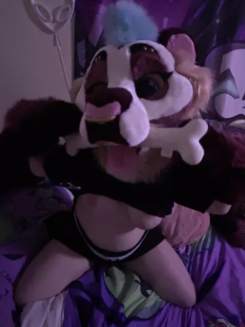 How big is YOUR bone, boys? by Pumagal