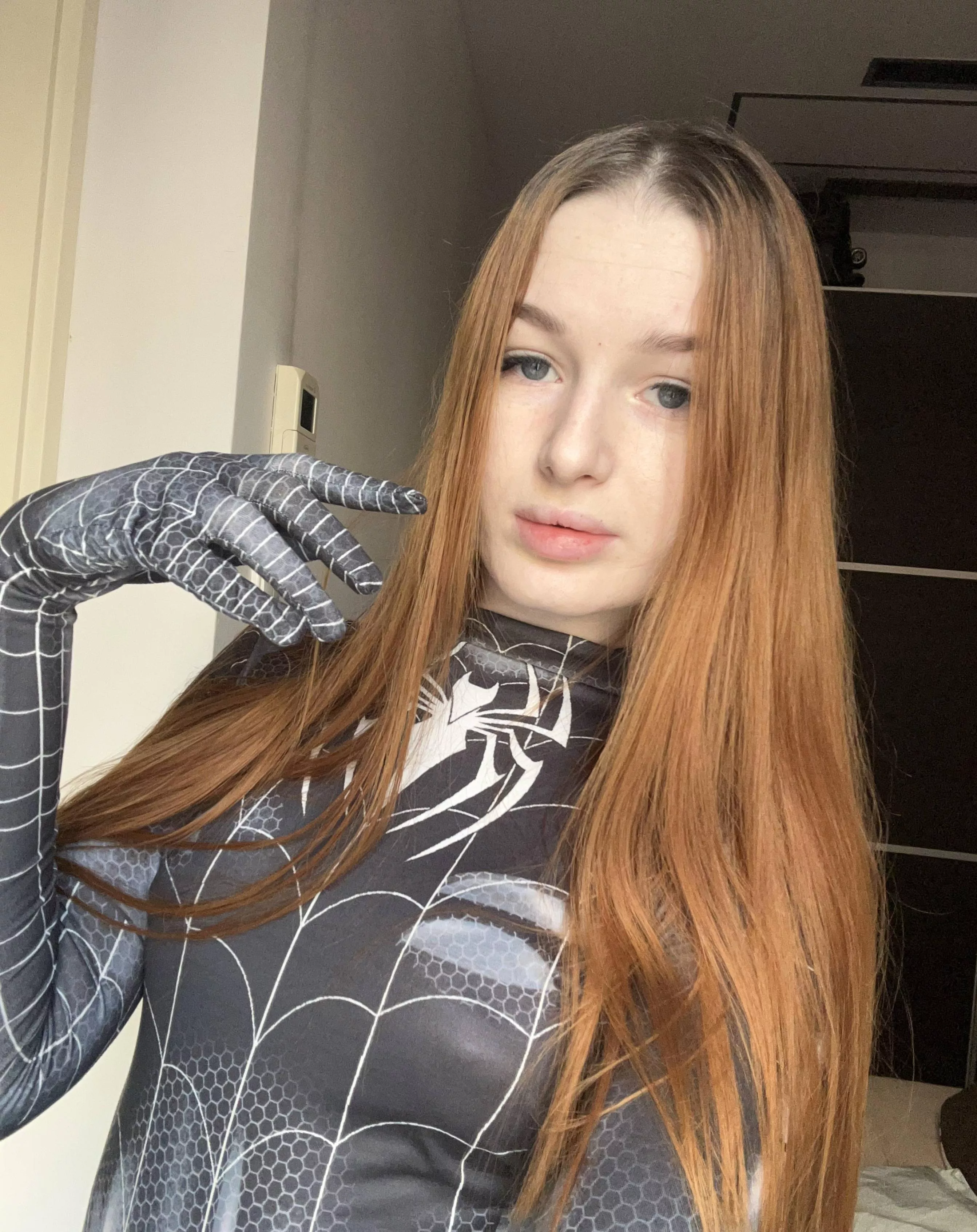 I can be your Venum posted by Cycloniclandlady117