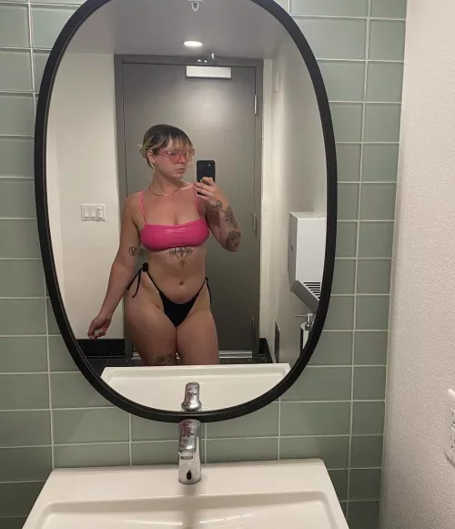 I love summer time :) by avobaybee