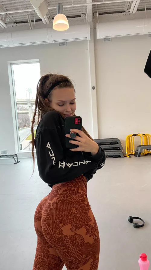 I want to be your post workout snack by EllaKojiro