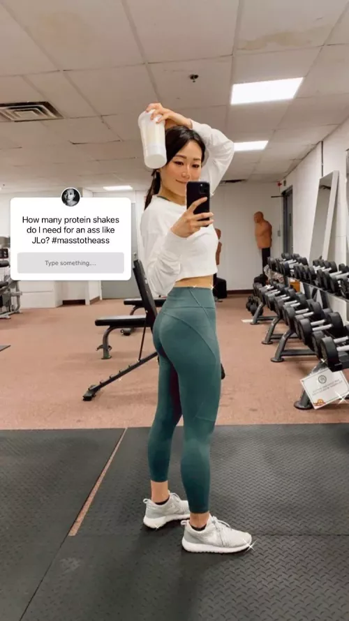 Karen Fukuhara by Notpregnantyet