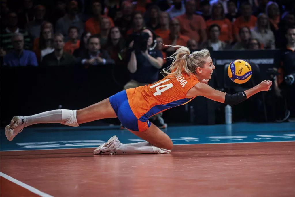 Laura Dijkema posted by YongWeddle