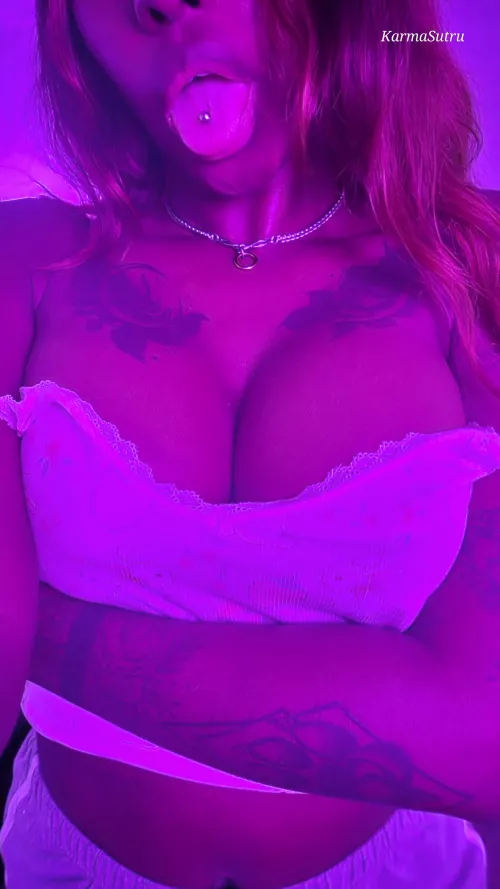 Let's cuddle & Game together  by karmasutru