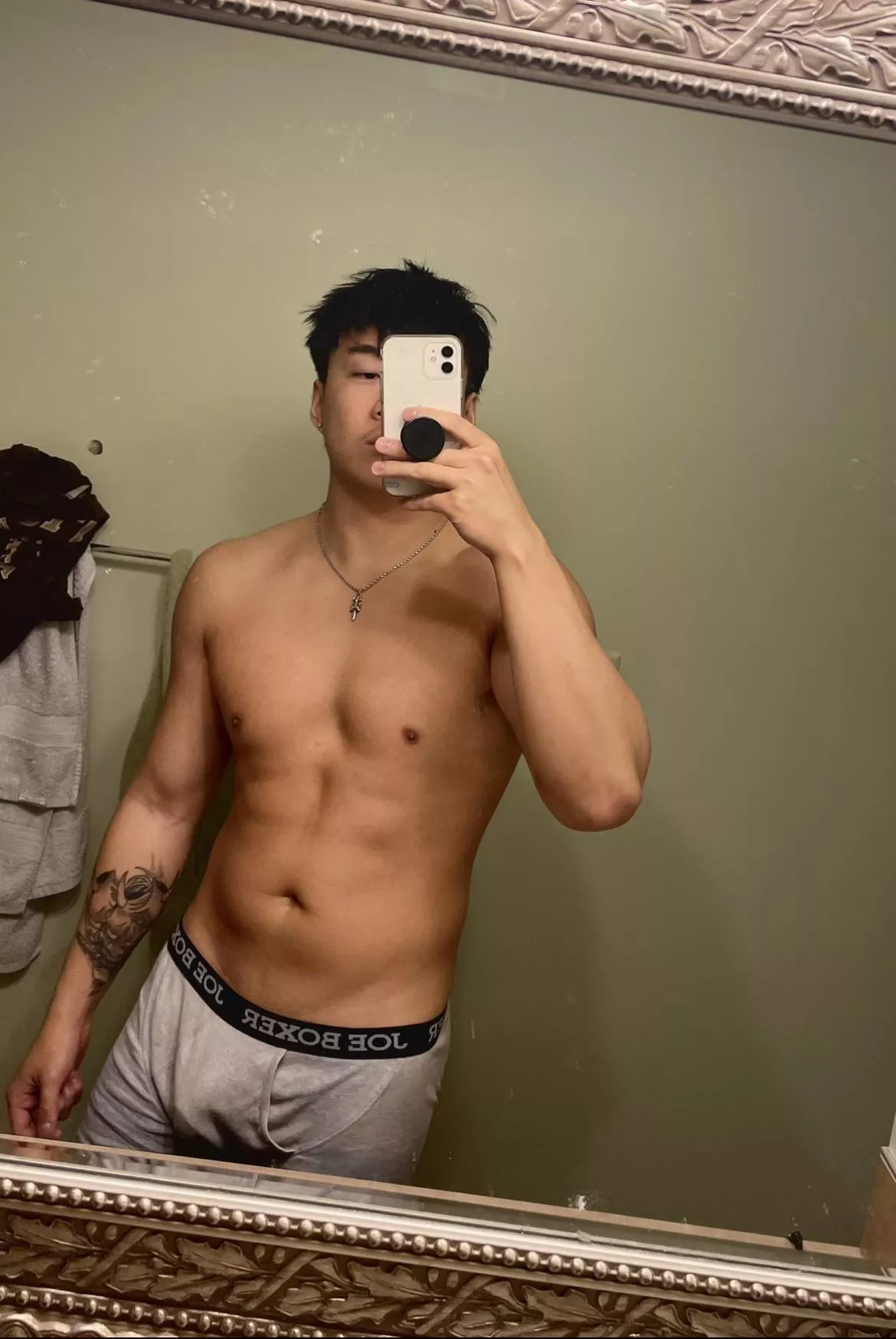 My summer outfit of walking around the house posted by saitamu