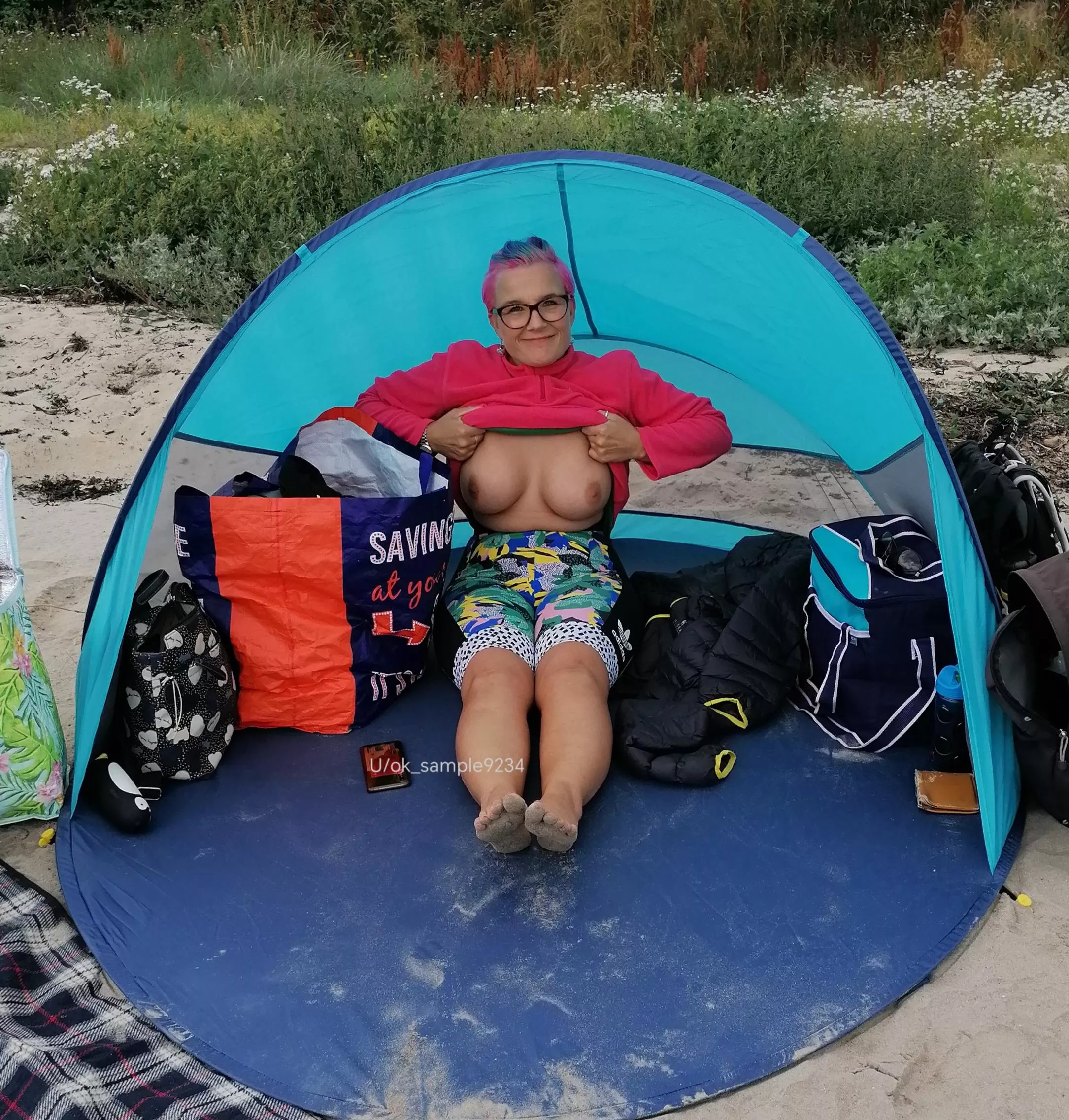 Sneaky flash at a busy UK beach x posted by Ok_Sample9234