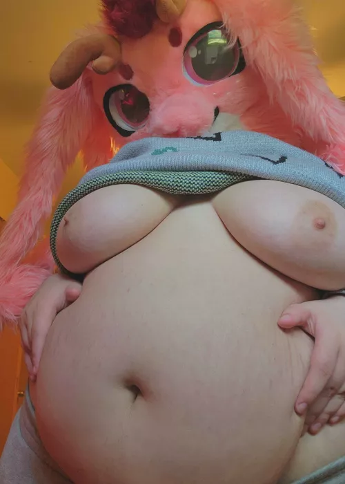 Tummy tuesday was 2 days ago but its close enuff :3 by Sea-Combination2792