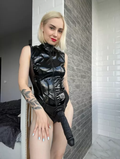 We are at a party and I pulled you into a room then ask If I could quickly use your ass, how would respond? by SweetieHottieSoul