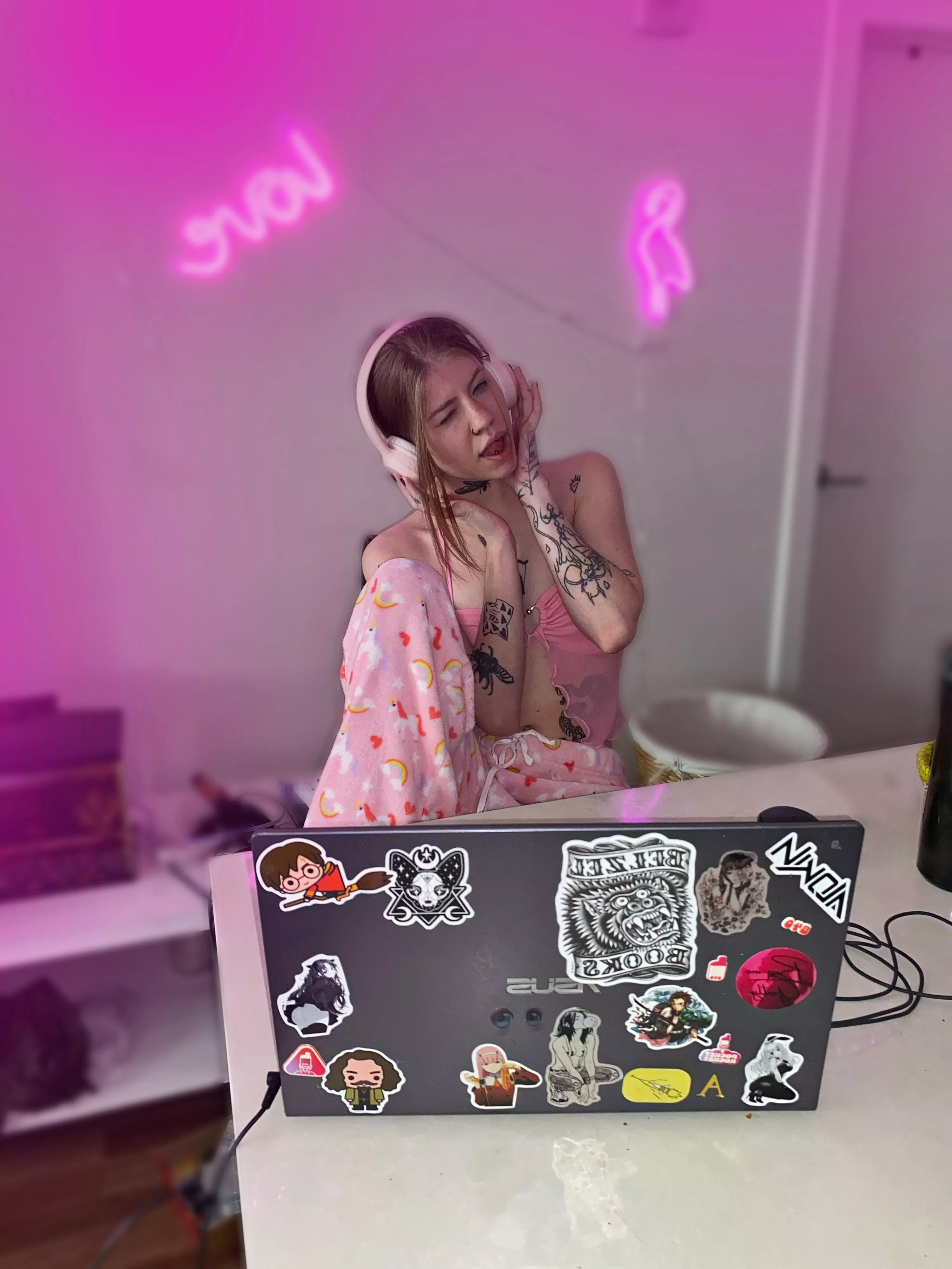 What would you do to me in between your games posted by Mari_Yummy