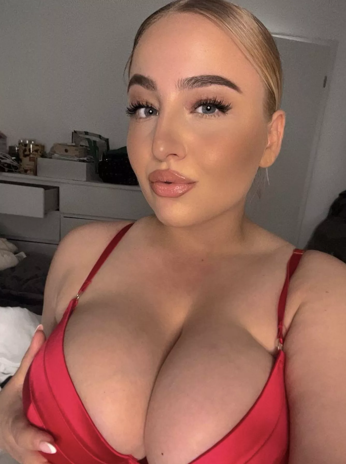 dateable? posted by Cute_Fluffyx