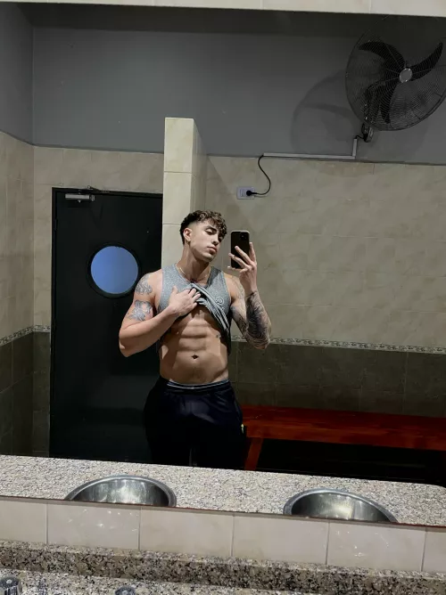 [M][23] no pain no gain by ZaynReed