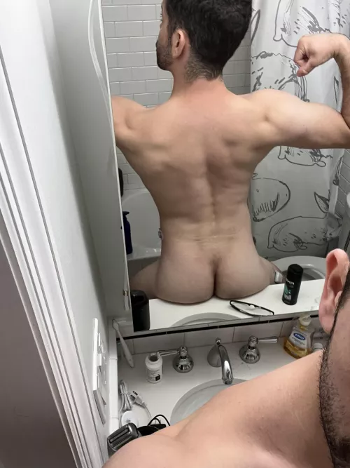 My cheeks are looking awfully plump after my shower by exfratjock