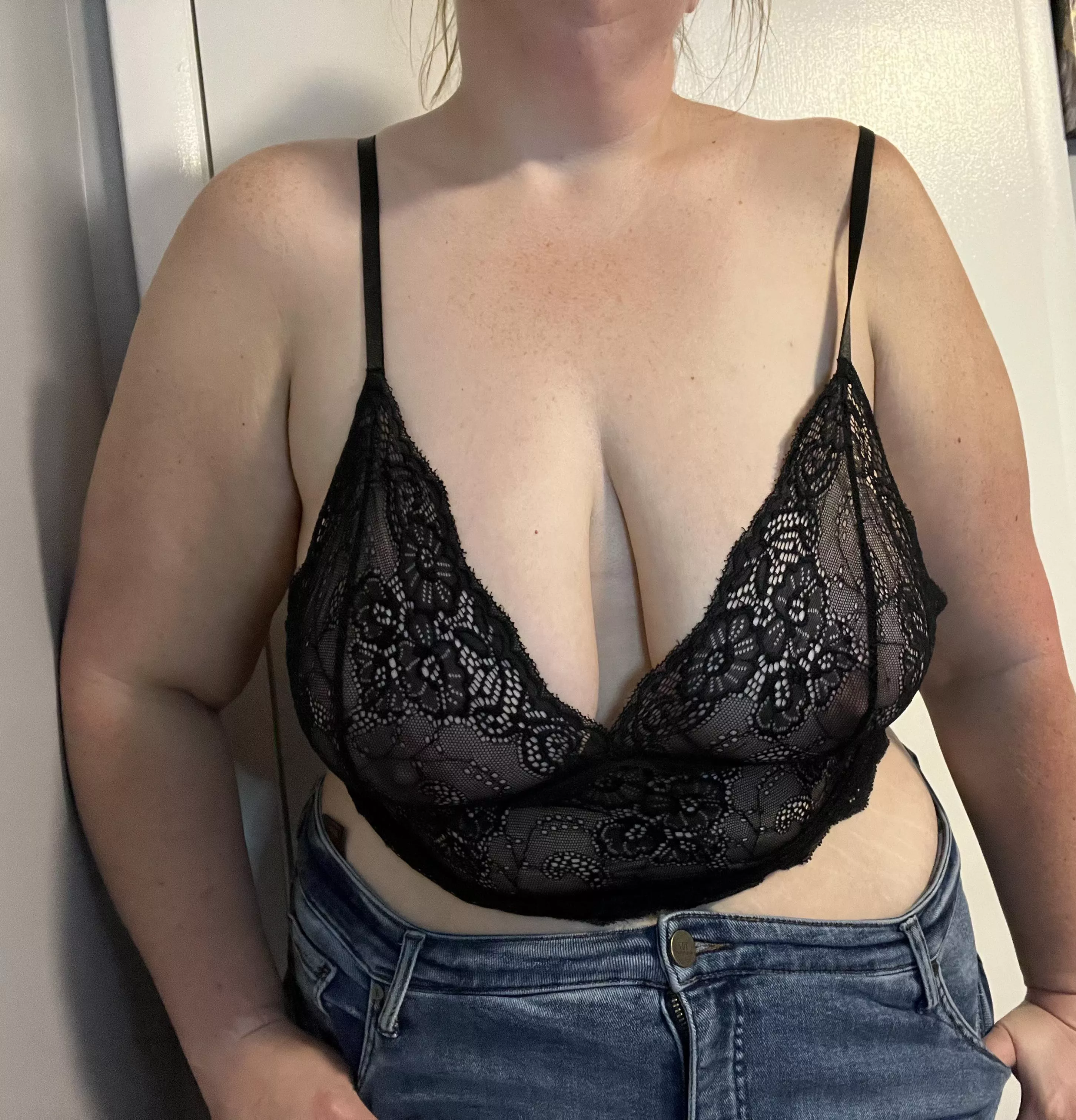 I’m a handful but so are my tits. posted by thr0waw4y11235