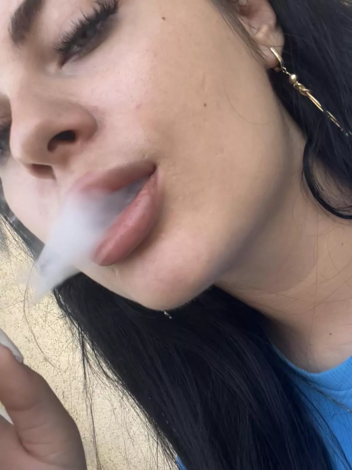 smoking outside❤️ posted by Unfair-Interest-427