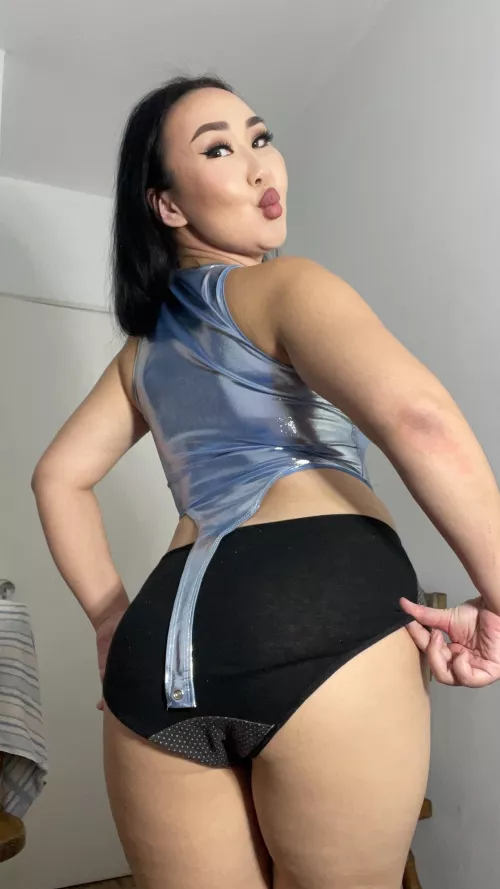 They are hugging my ass perfectly by Visible_Cold7473