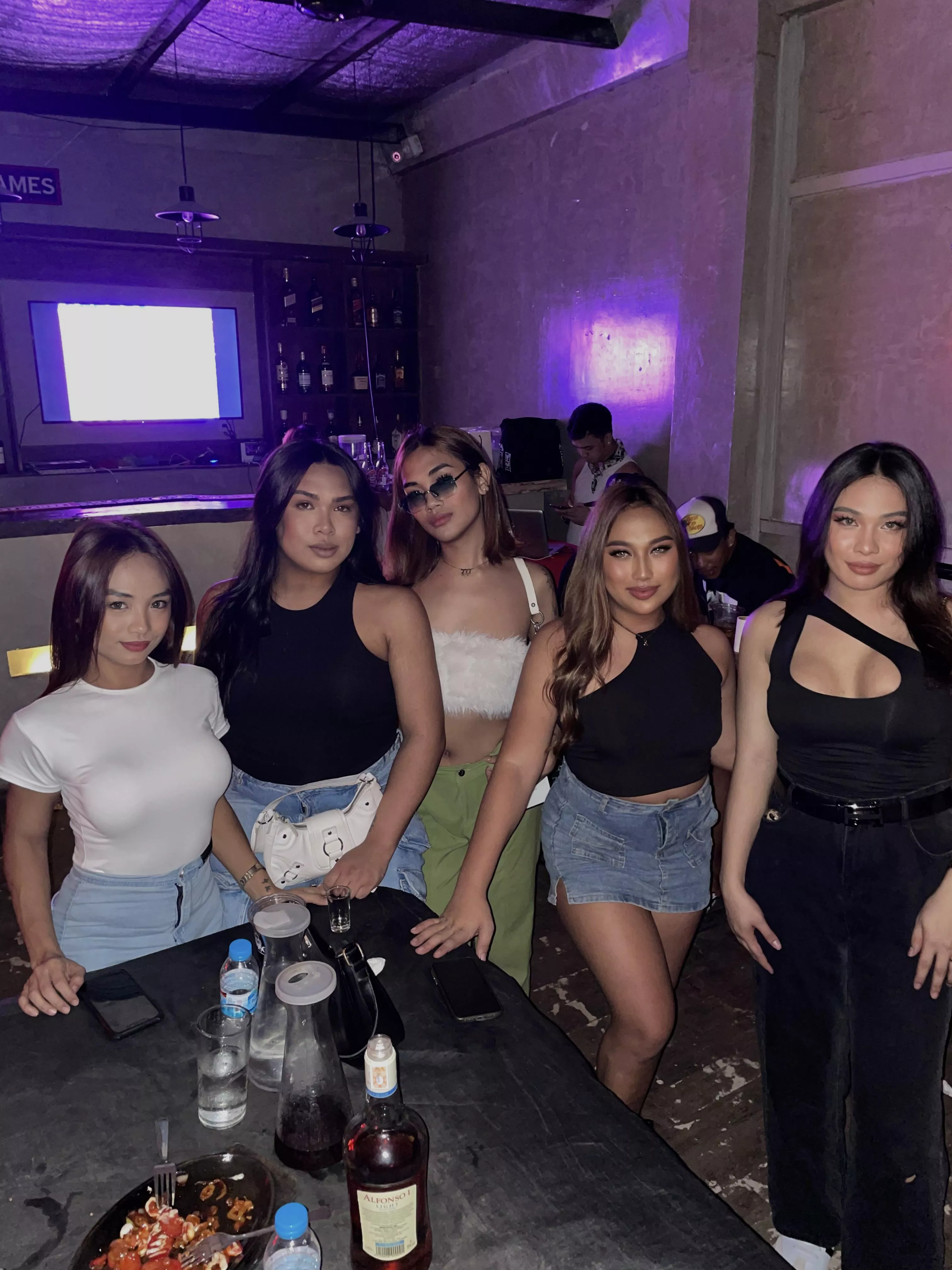 Choose your wifey 😈 posted by yourgfmaxxy