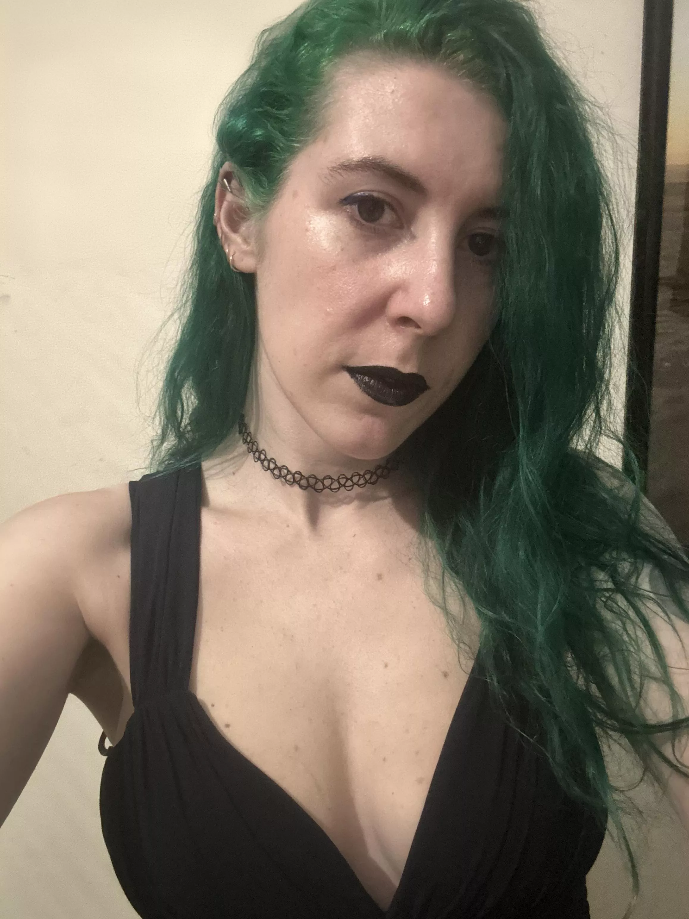 Dress cleavage posted by sirenskiss3